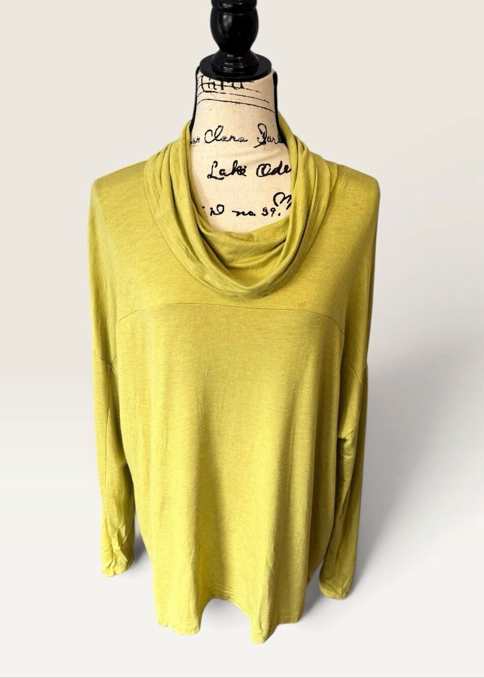 Cabi Ease Turtleneck Pullover Sweater Chartreuse Yellow Green L 4193